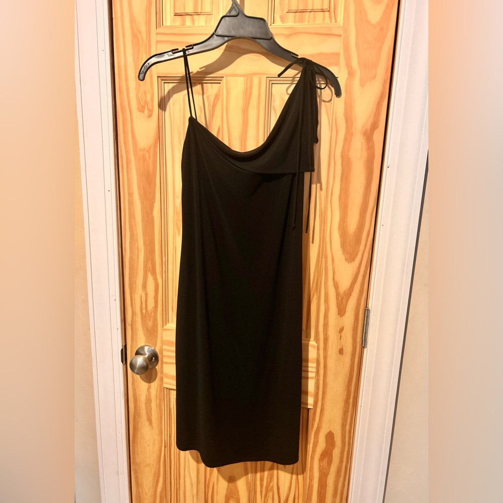 Laundry By Shelli Segal One Shoulder Black Dress